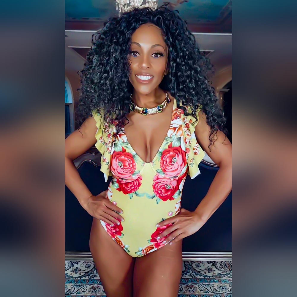 Callie Chartreuse: Red Peony Floral Print Ruffle Cap Sleeve Retro Swimsuit - Picture 3 of 17